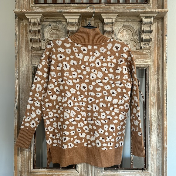 NWT Loft Leopard Print Turtleneck Sweater - Picture 3 of 8